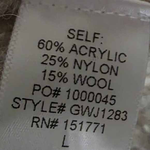 Elegant Beige Knit Cardigan - Picture 6 of 6